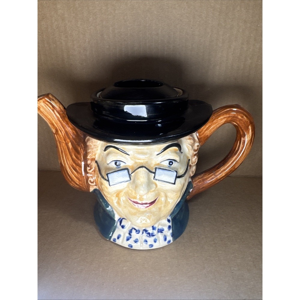 VINTAGE TOBY TEAPOT WALES CHINA Benjamin Franklin W/Glasses Hand Painted Japan